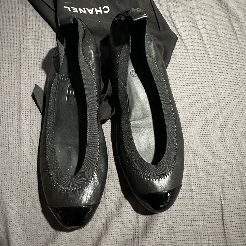 Authentic Chanel ballet flats